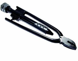 Safety wire twisting plier