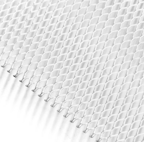 Mesh to protect the radiator 3mm x 3,94mm / 100cm x 33cm