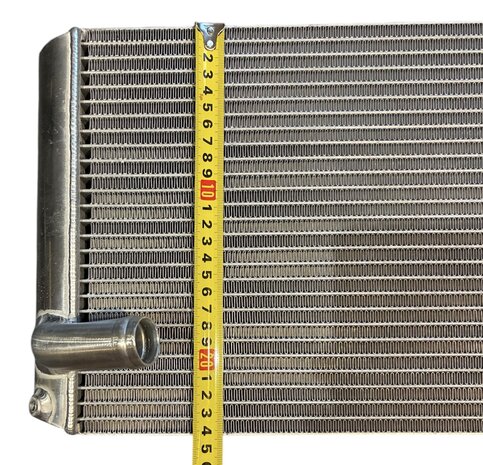 LC F1 water radiator