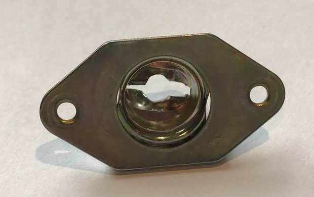 Cam lock retainer plate